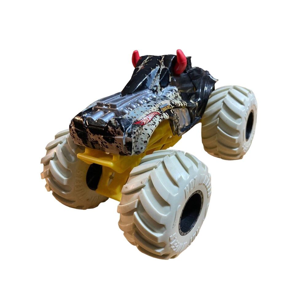 Hot Wheels Steer Clear‎ Monster Truck Die-Cast Vehicle 1:24 Scale